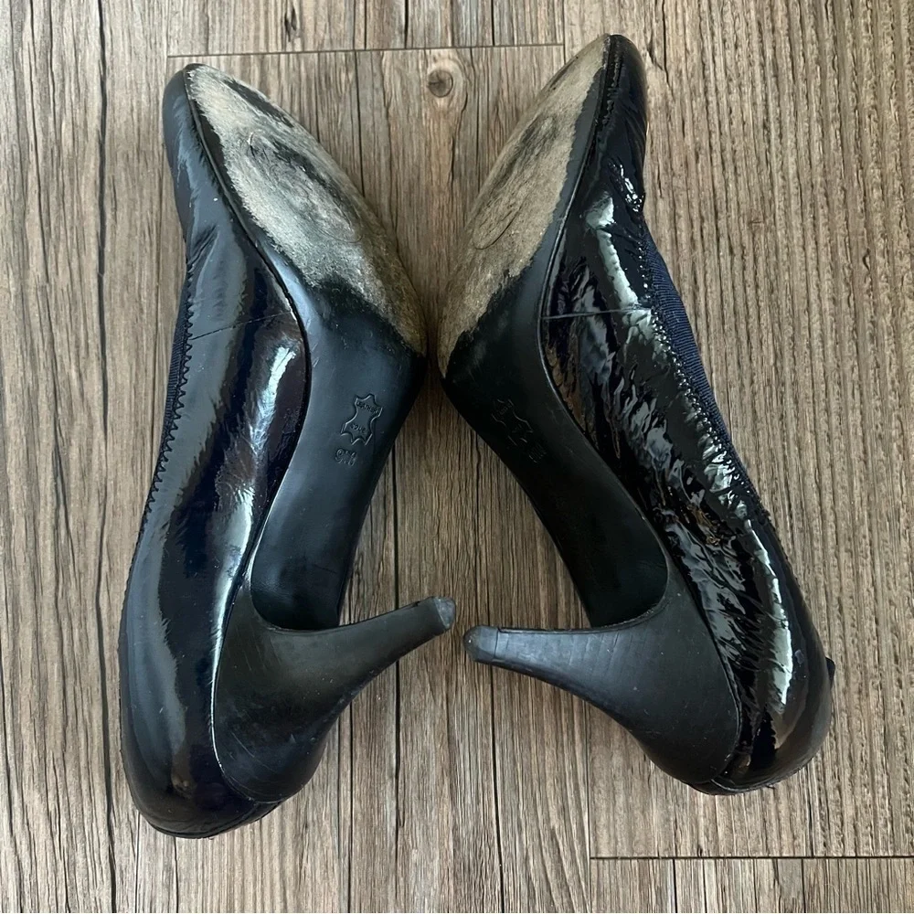 Tory Burch Black Patent Leather Caroline Reva Scrunch Pumps Size 9